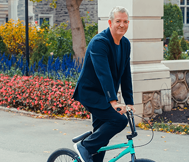 Image of Scott Sinclair riding a bike